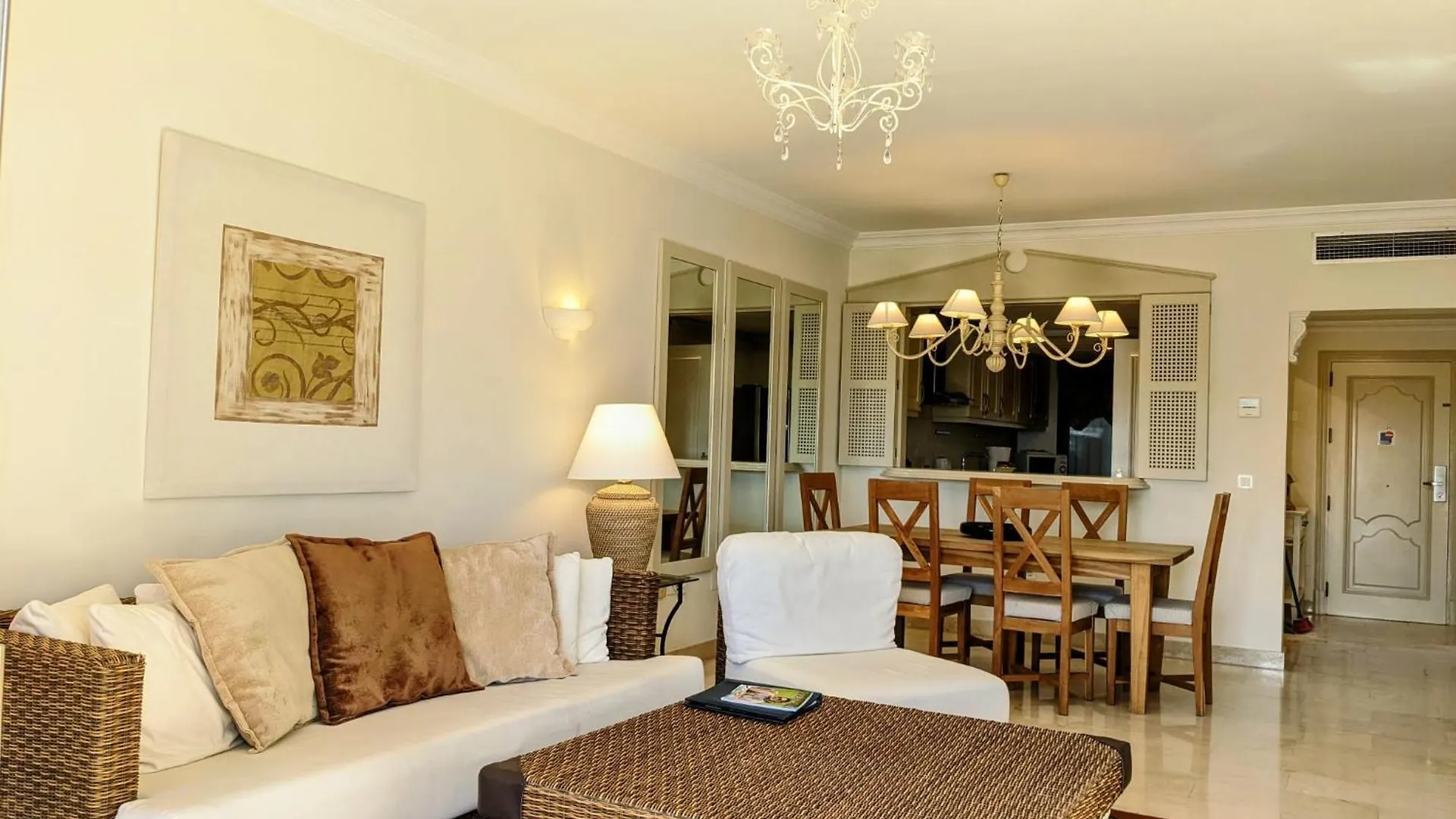 Coral Beach Aparthotel Marbella 4*,