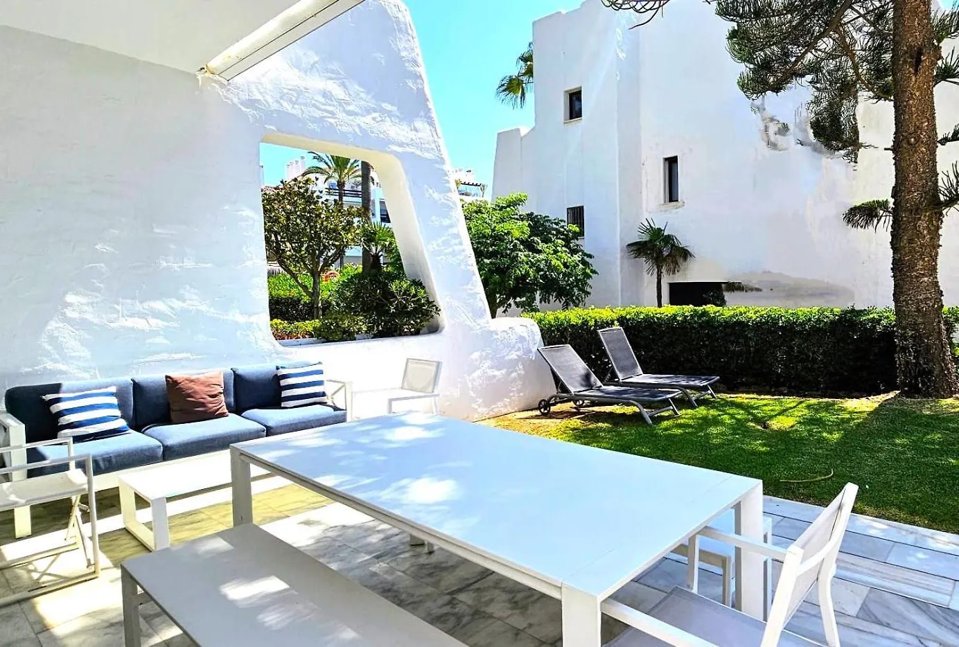 Coral Beach Aparthotel Marbella 4*,  Spagna